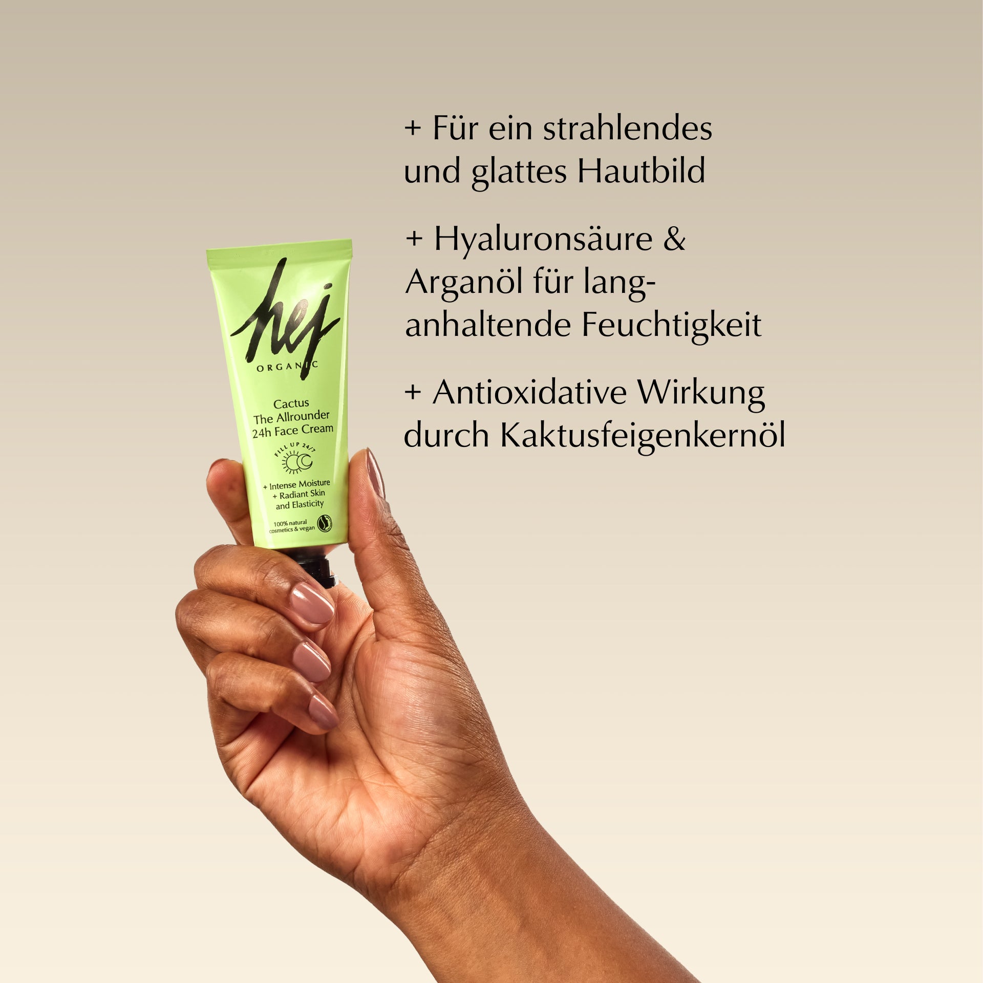 gesichtscreme mit hyaluron, Produkt in Hand, HEJ ORGANIC